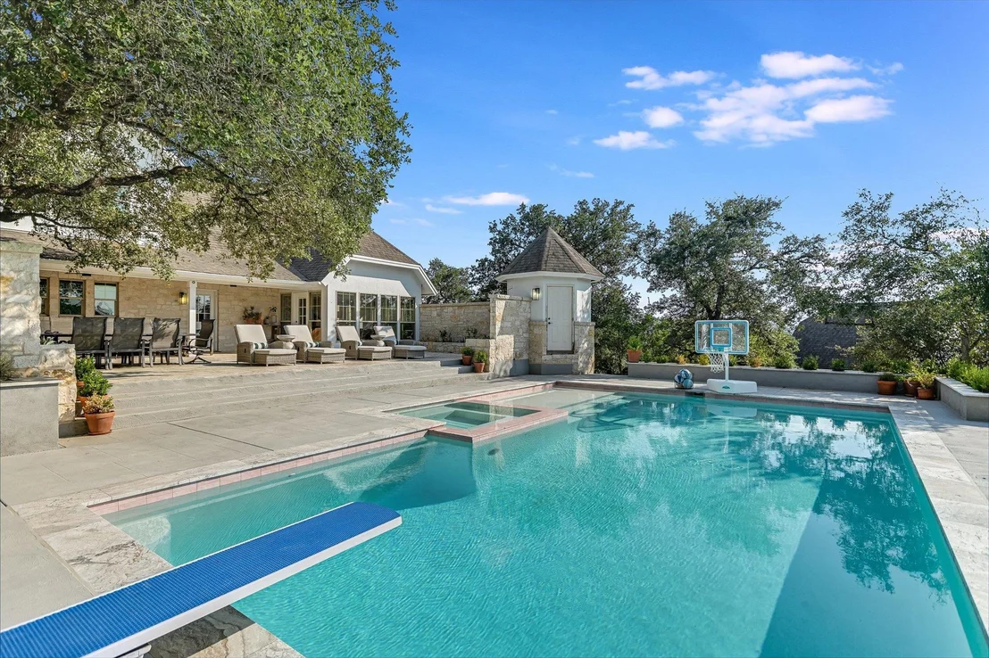 Photo of 700 Furlong DR