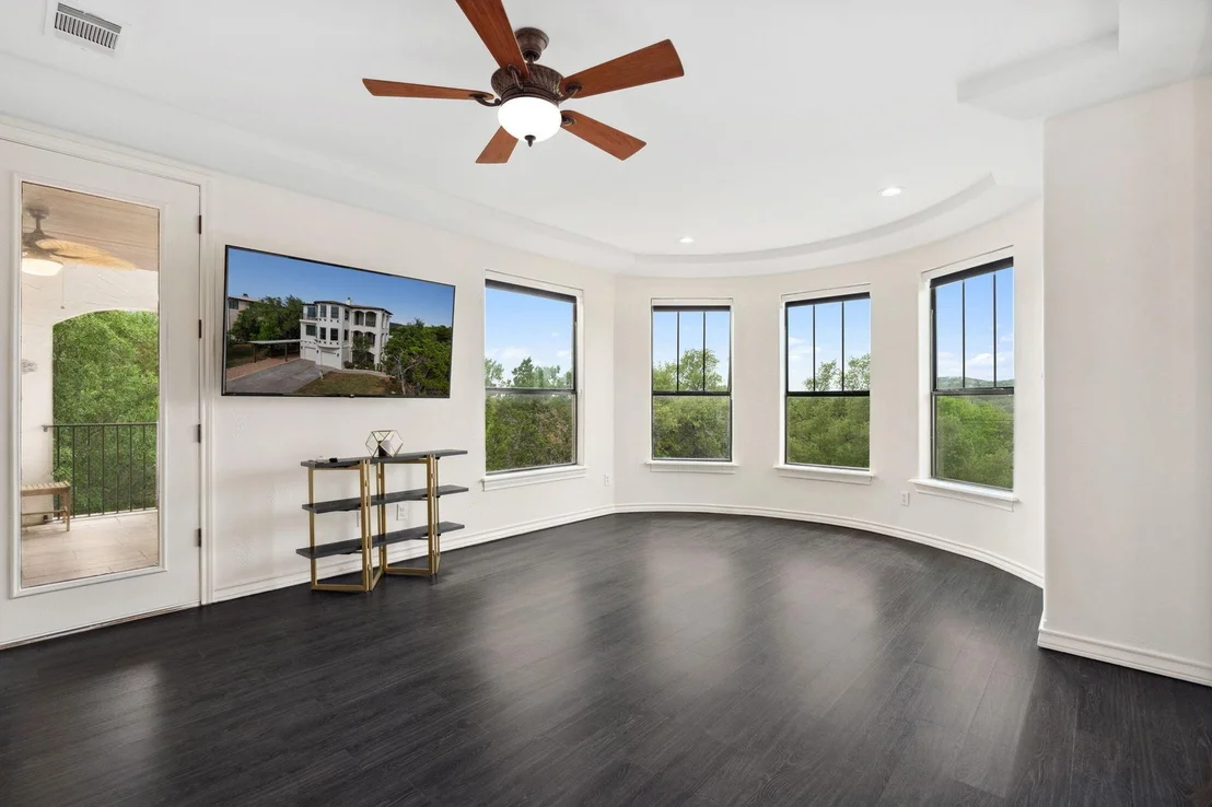Photo of 8117 Joy RD