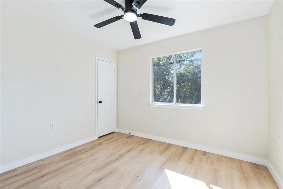 Photo of 606 Sheraton Ave