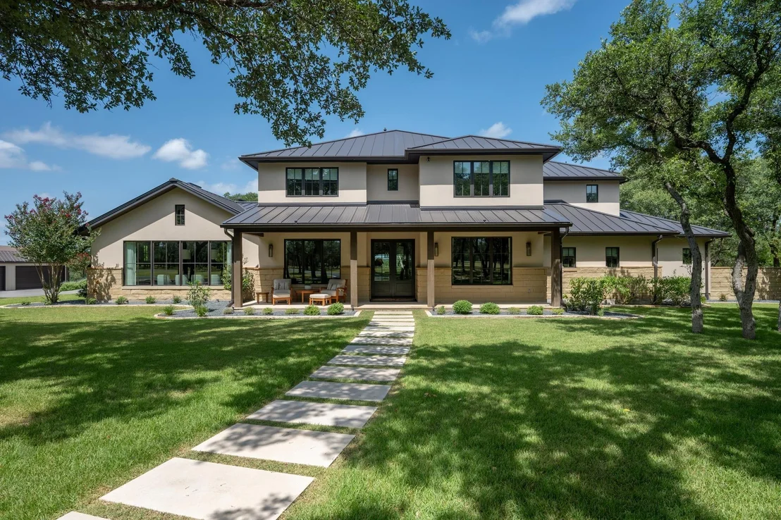 Photo of 900 Rivercliff DR