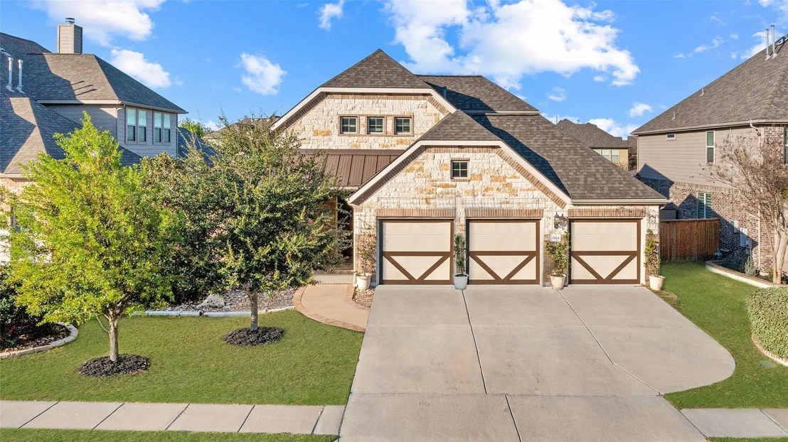 Photo of 3704 Gildas PATH