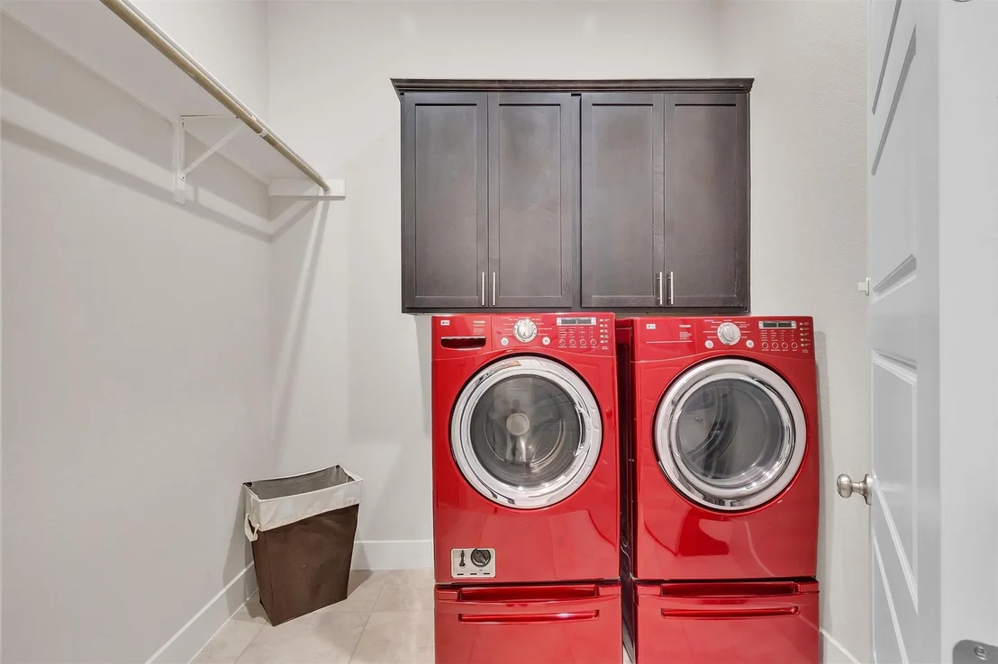 Photo of 321 Millard ST