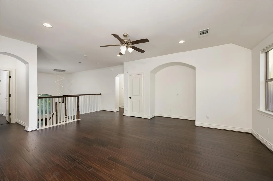 Photo of 606 Anfield CIR