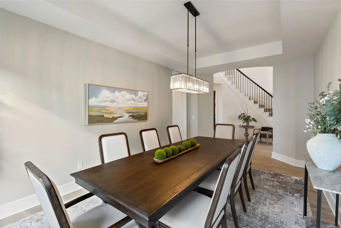 Photo of 721 Rawson BND