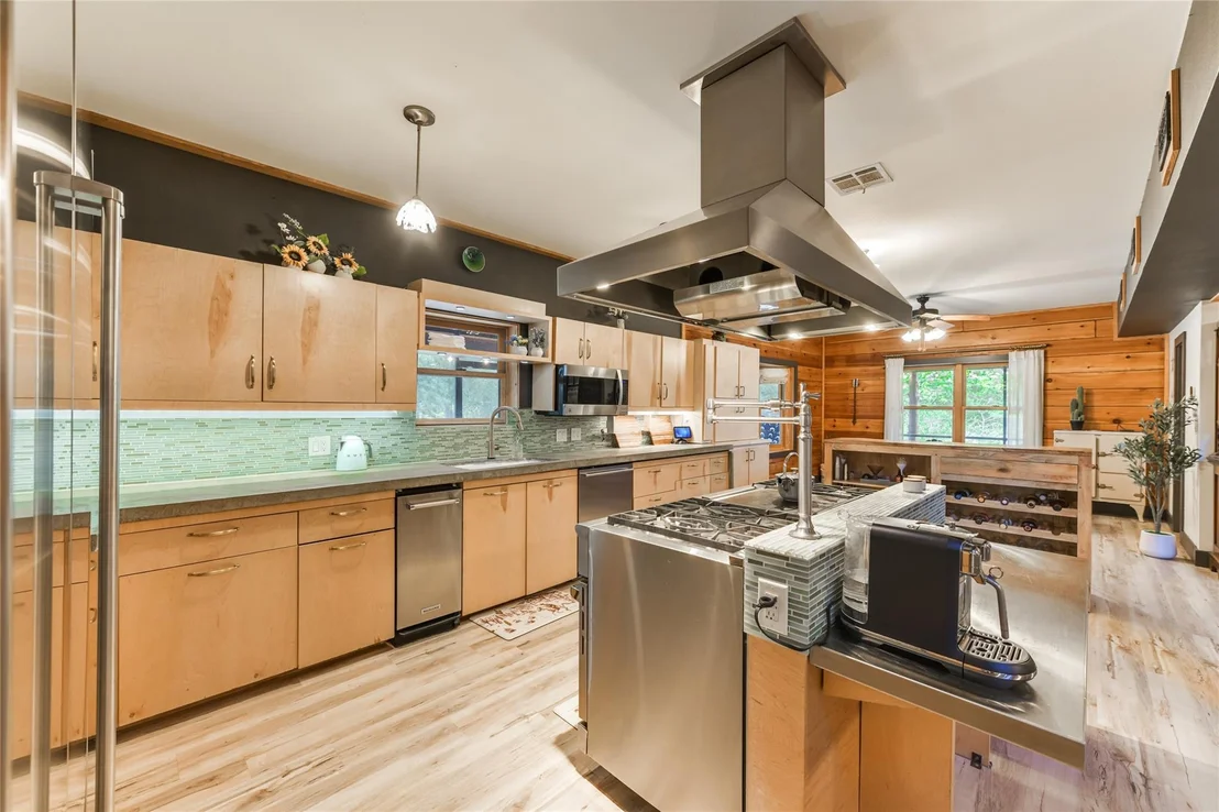 Photo of 301 Blessing Ranch RD