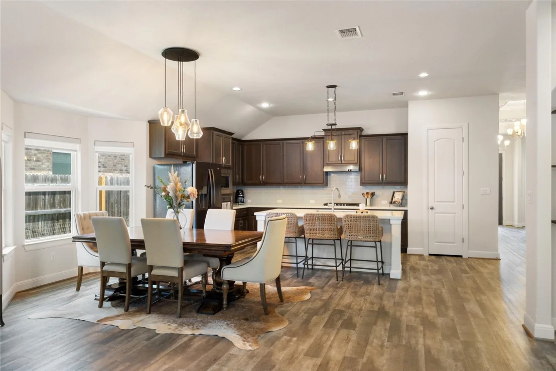 Photo of 396 Gunnison WAY