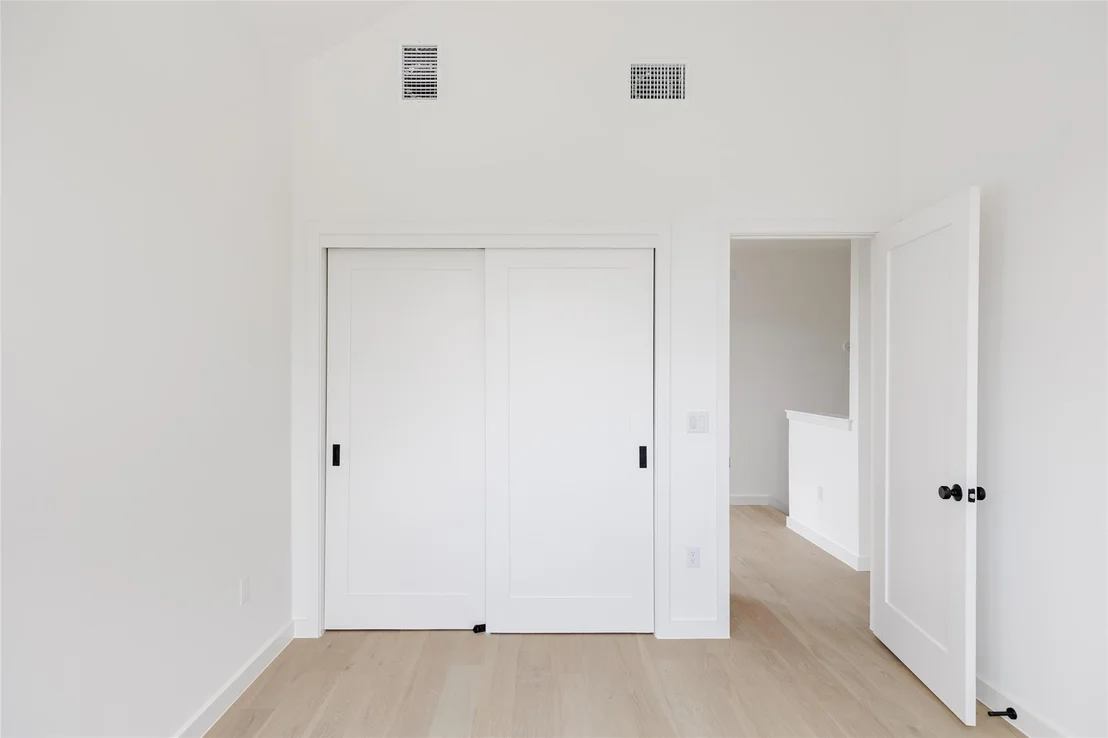 Photo of Unit 1 at 3209 Dolphin DR