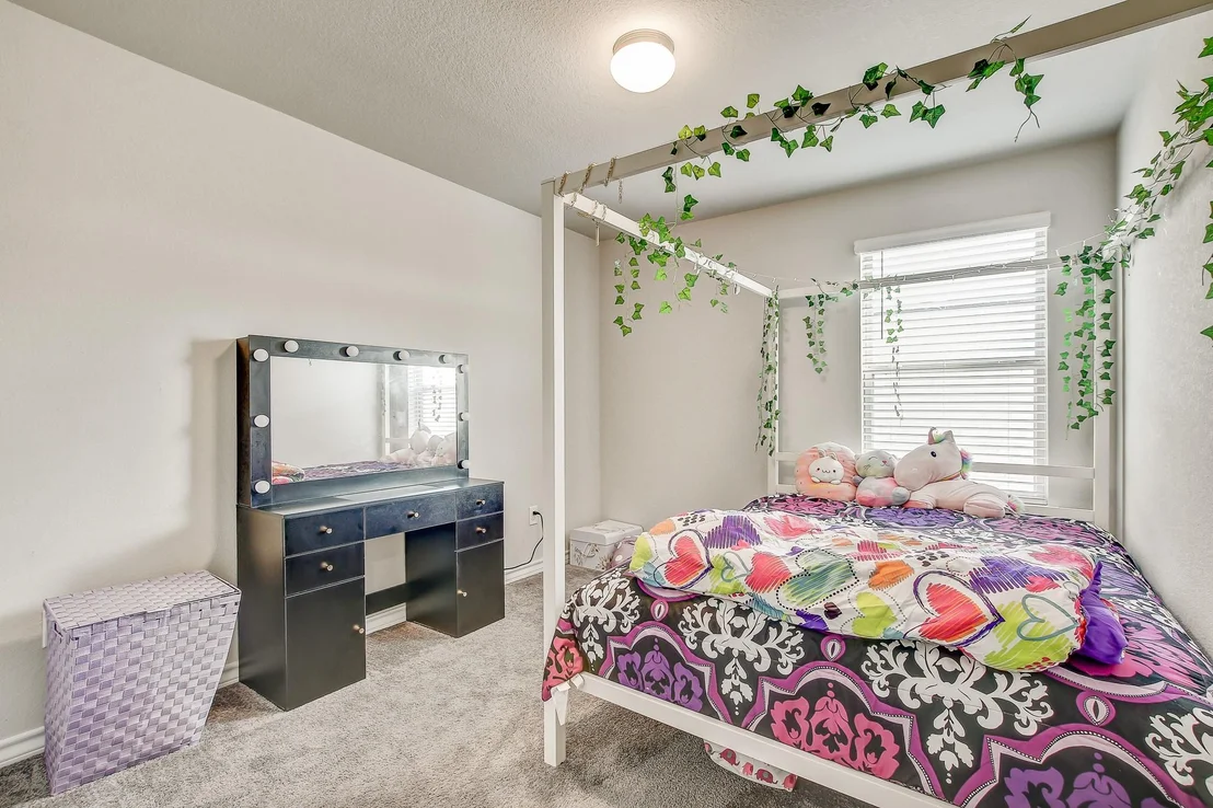 Photo of 495 Eves Necklace DR