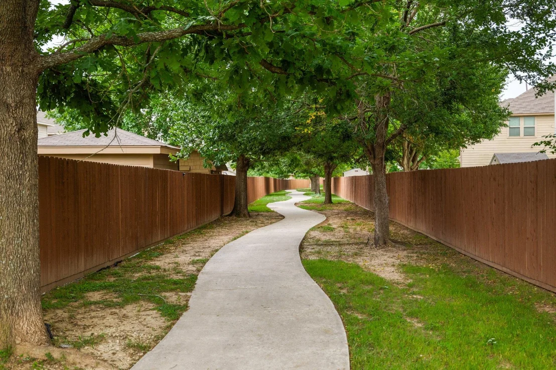 Photo of 588 Bottle Brush DR
