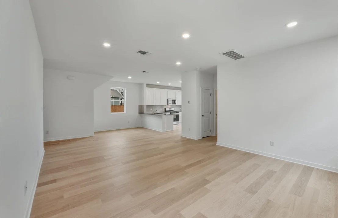 Photo of 341 Sullivan WAY