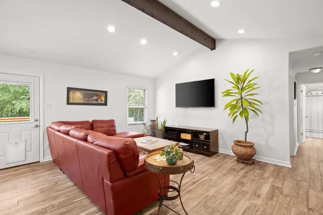 Photo of 1604 Sahara Ave