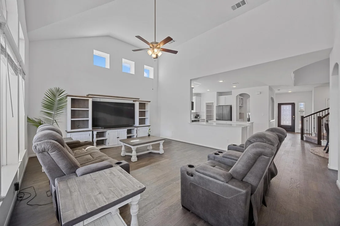 Photo of 5945 Agostino DR