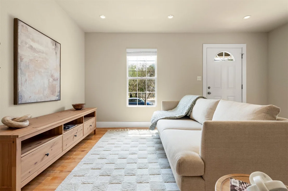 Photo of 500 Denson DR