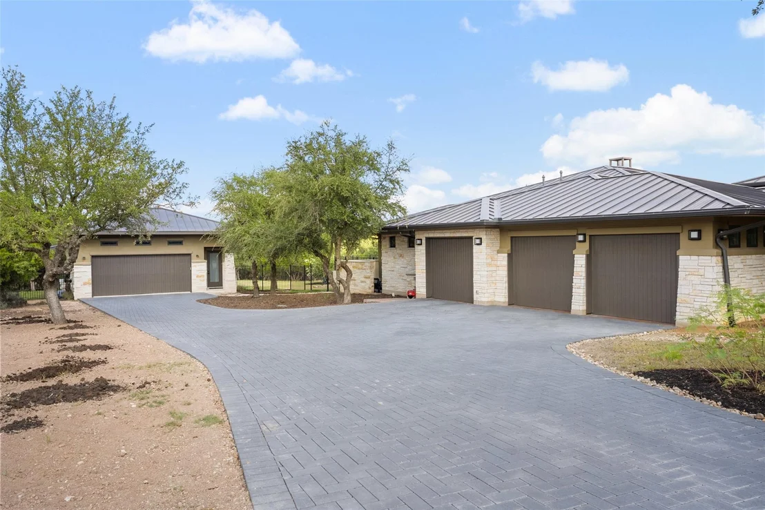 Photo of 8701 Bellancia DR