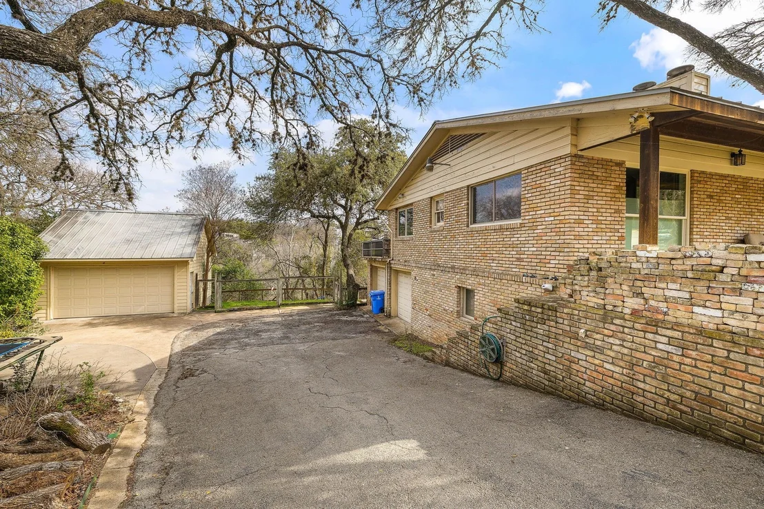 Photo of 7 Inwood CIR