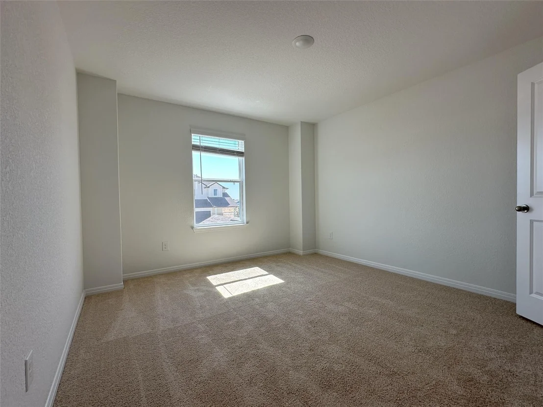 Photo of 372 Young ST