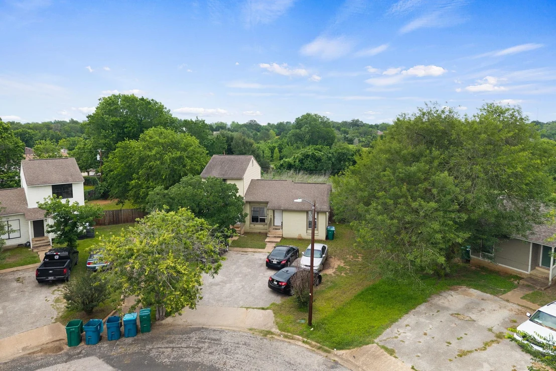 Photo of 128 Hillside DR