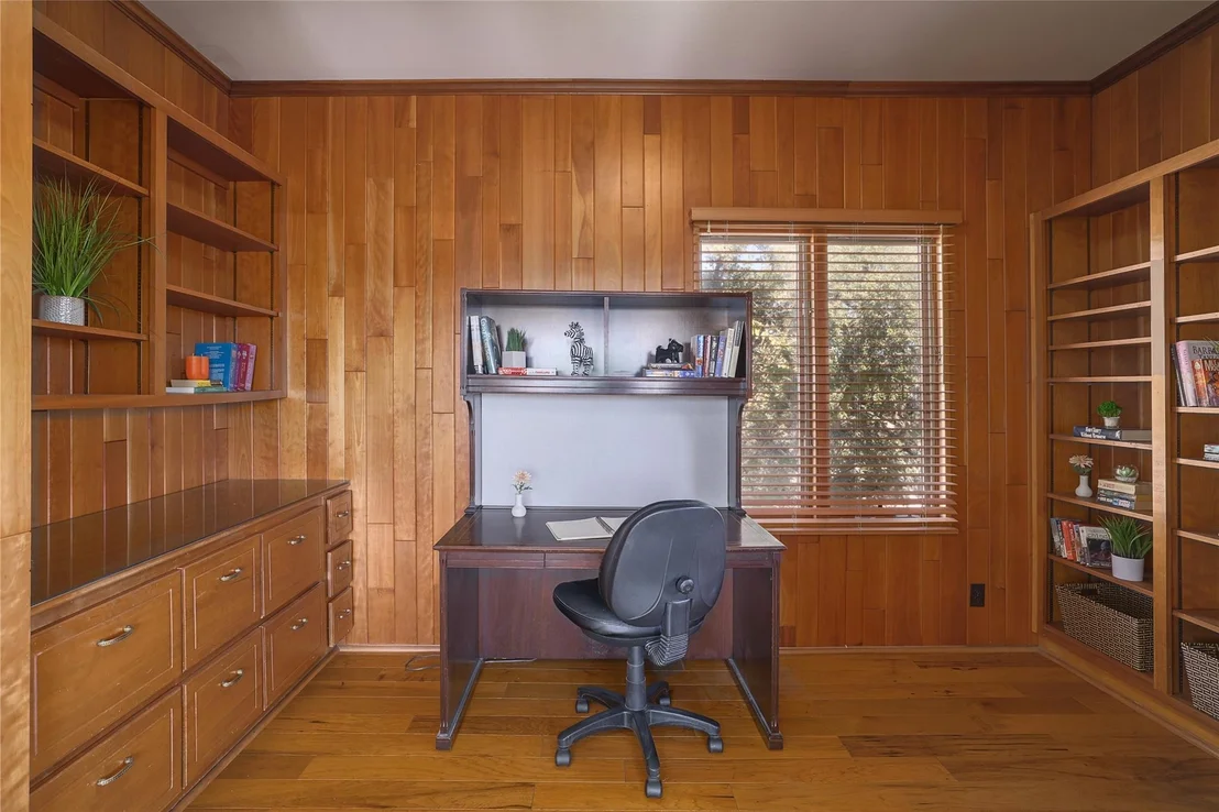 Photo of 5700 Greenledge CV