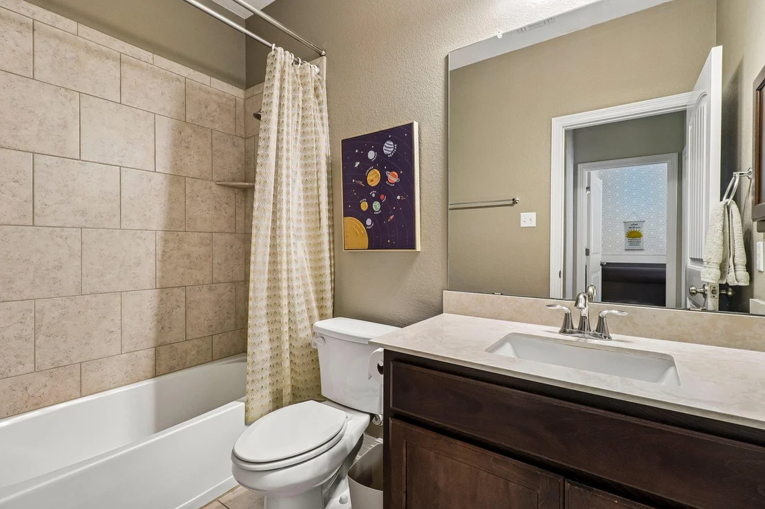 Photo of 3713 Gildas PATH
