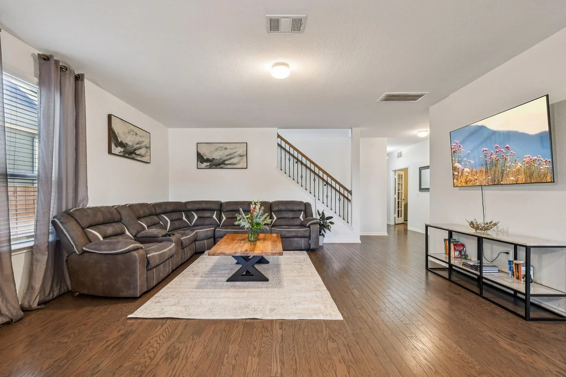 Photo of 221 Bonnet BLVD