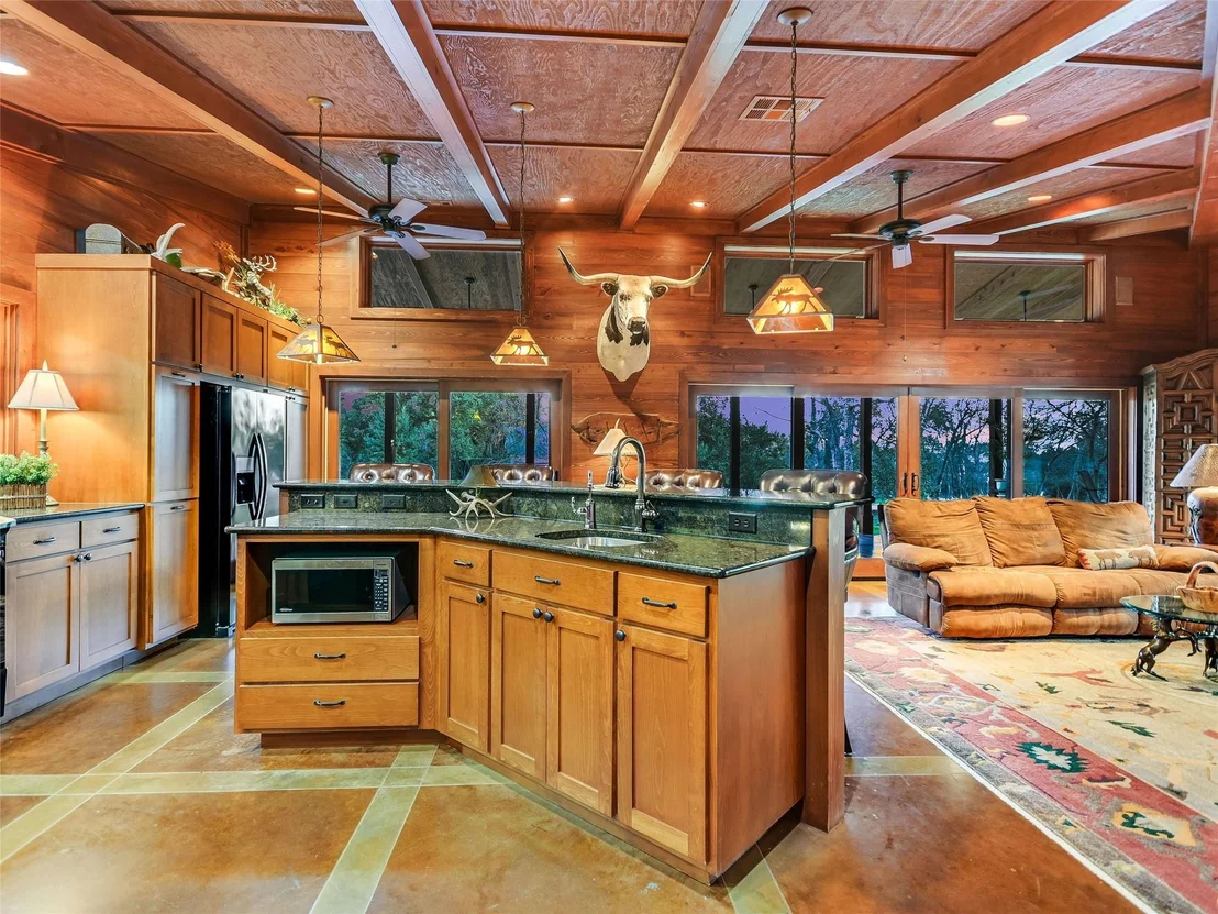 Photo of 10213 Circle DR