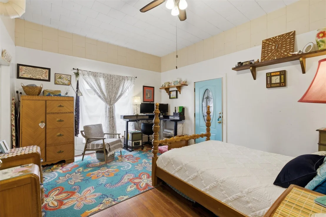 Photo of 400 S Willis ST
