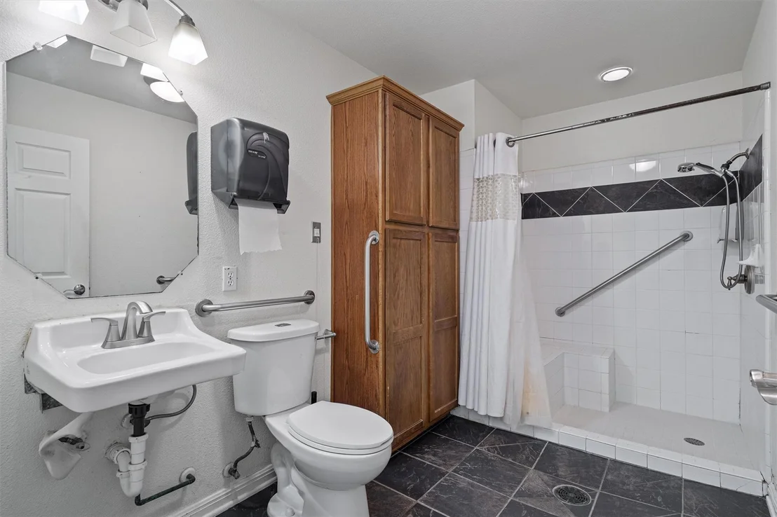 Photo of 1213 Justin LN