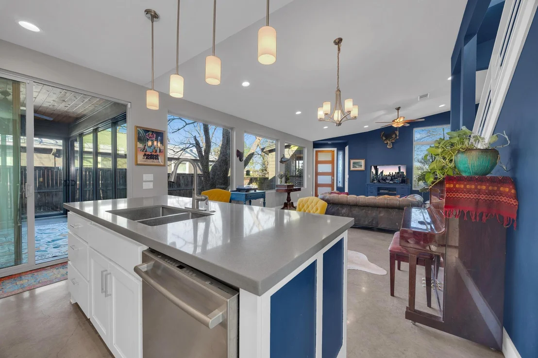 Photo of 4404 Clarkson Ave