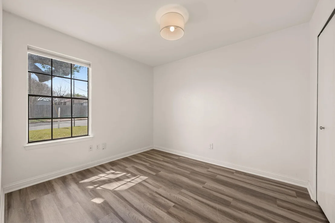 Photo of 4102 Tamarack TRL