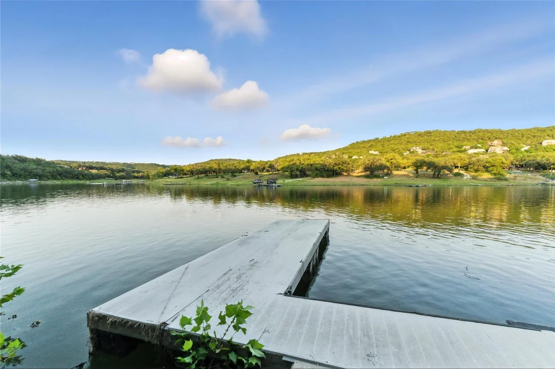 Photo of 11103 Lakeside DR