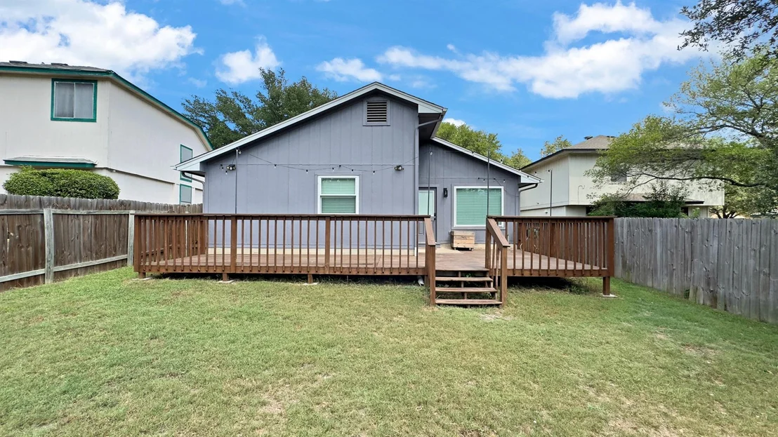 Photo of 9000 Anna ST