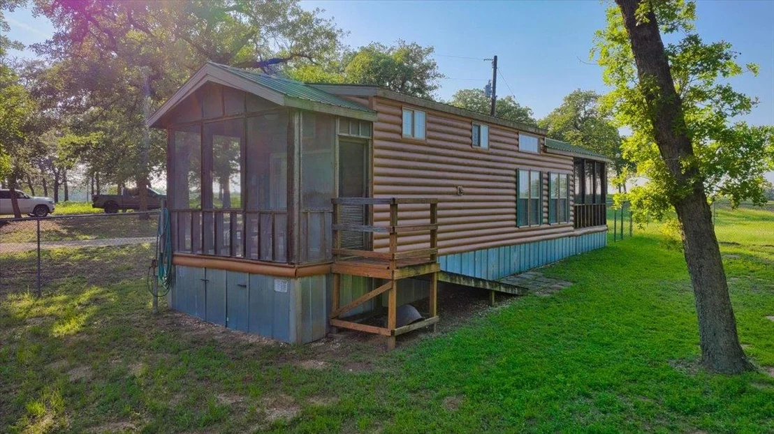 Photo of 2095 County Road 442