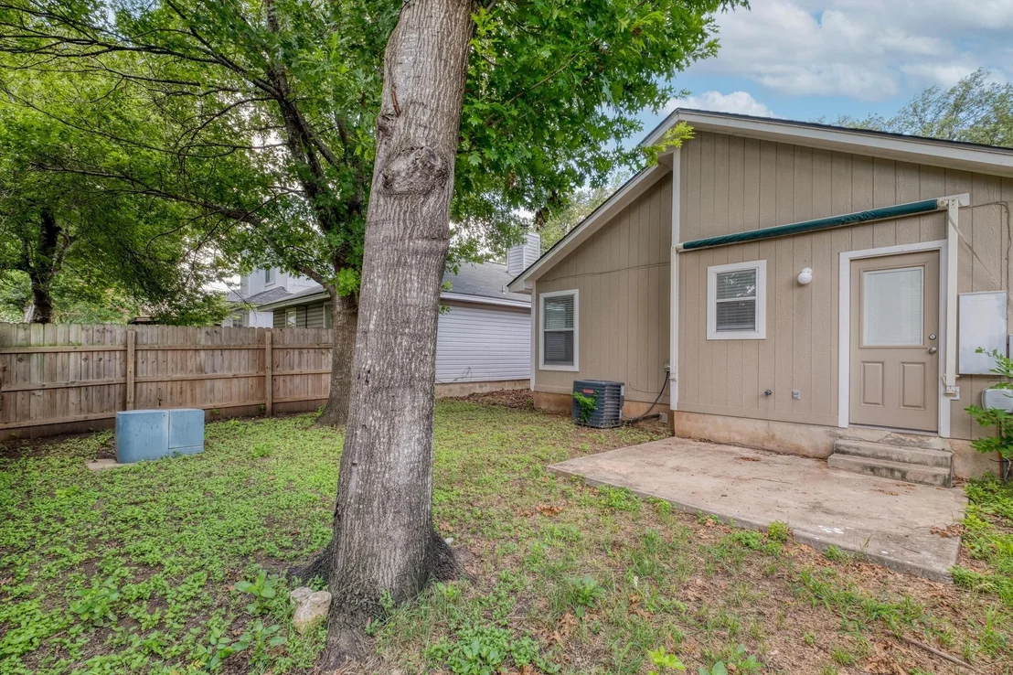 Photo of 2155 Redwing WAY
