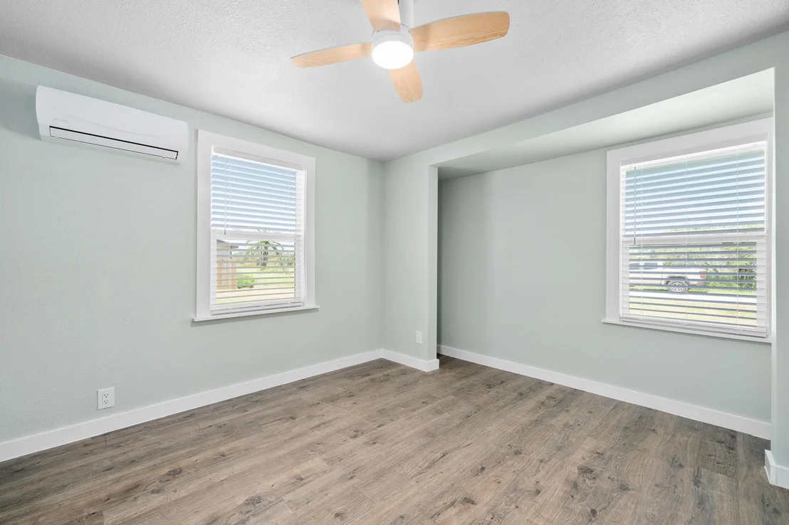 Photo of 248 Post Oak LN