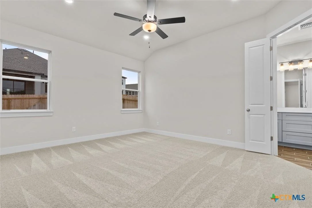 Photo of 401 Stellar Wind DR