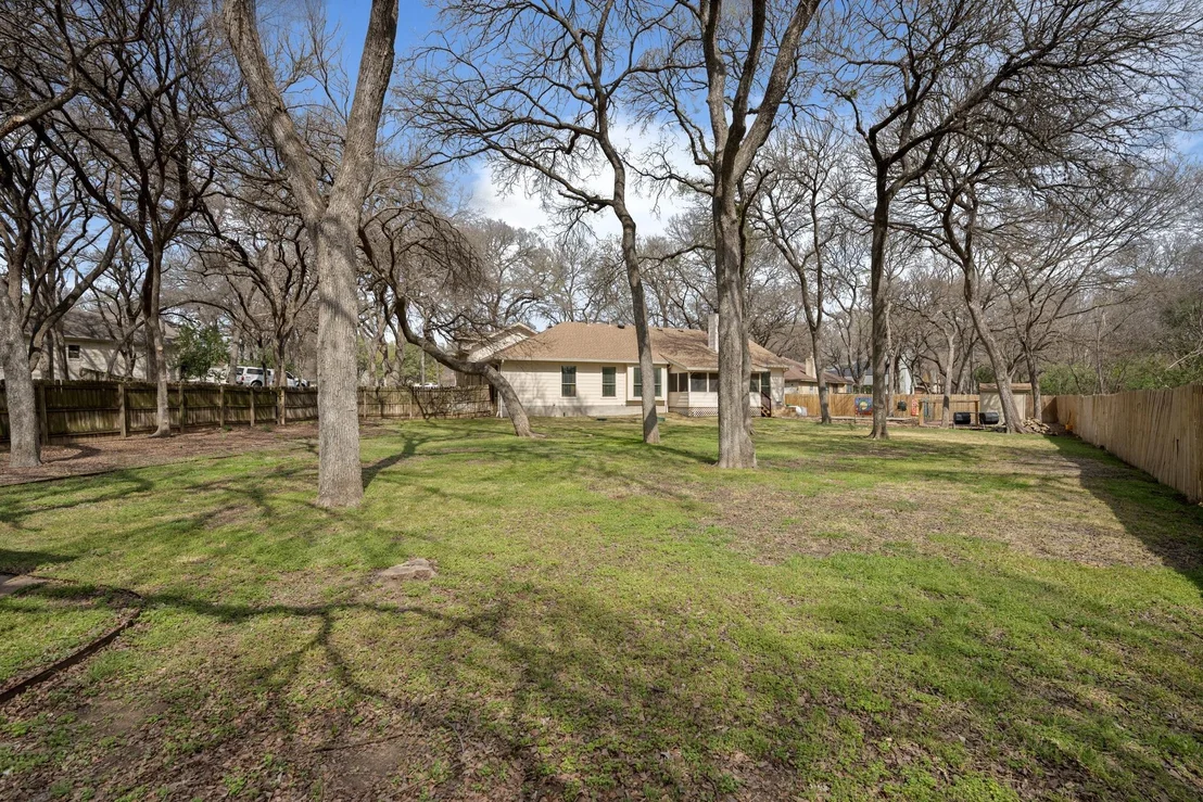 Photo of 531 Leanna Oak LOOP