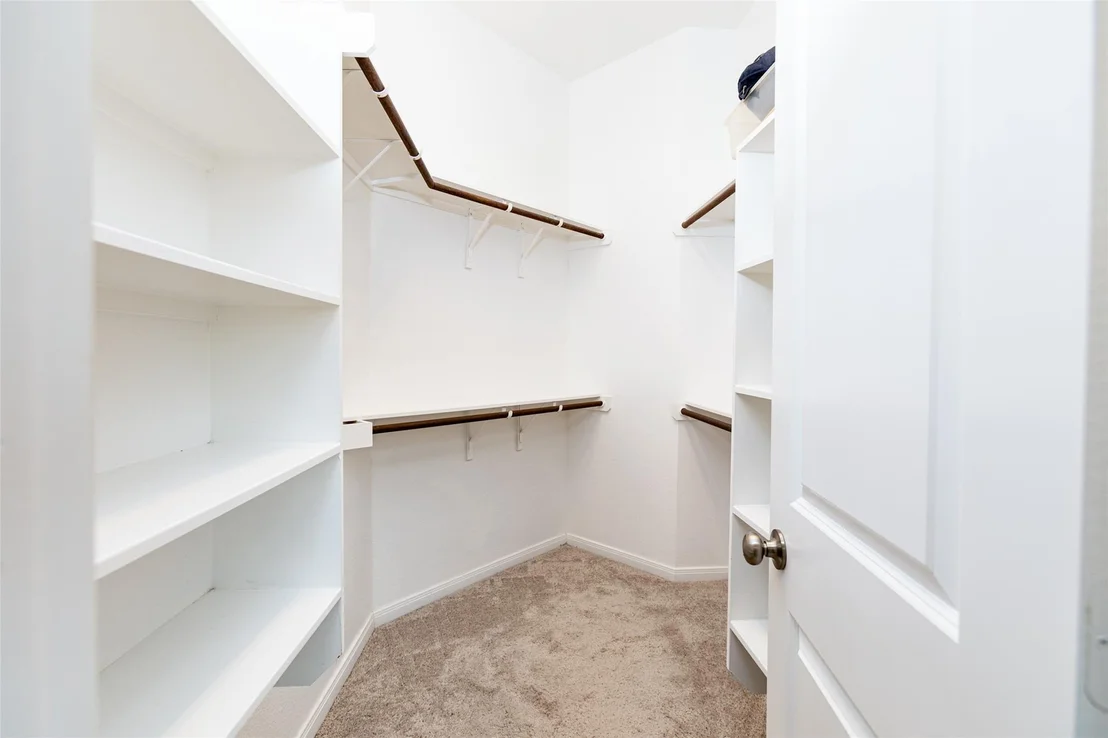 Photo of 903 Fallbrook DR