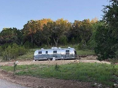 Photo of 350 Bluff RD