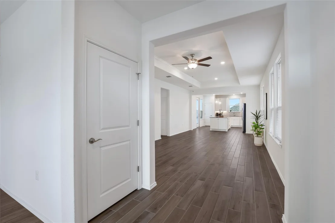 Photo of 103 Cross Bar ST