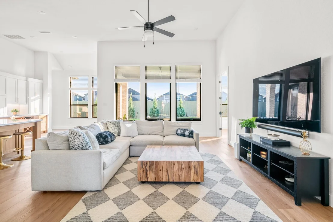Photo of 511 Irvine CIR