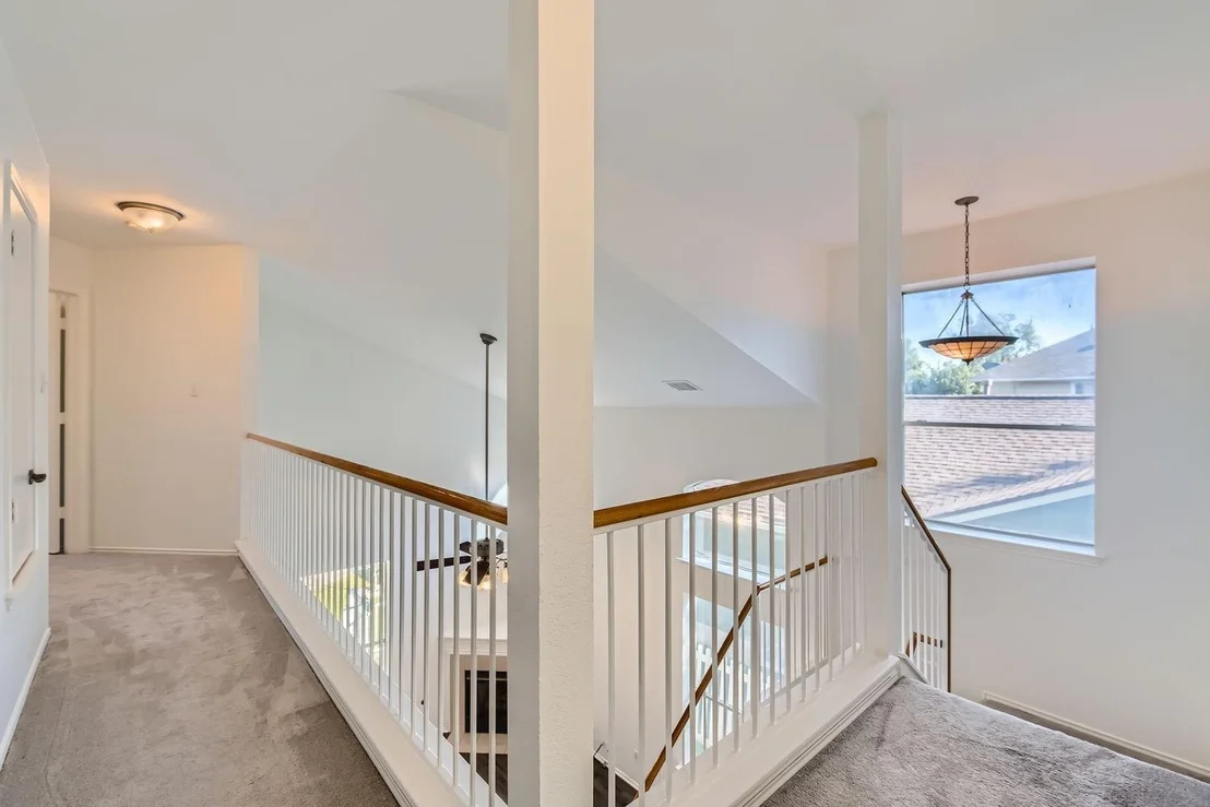 Photo of 4638 Mather