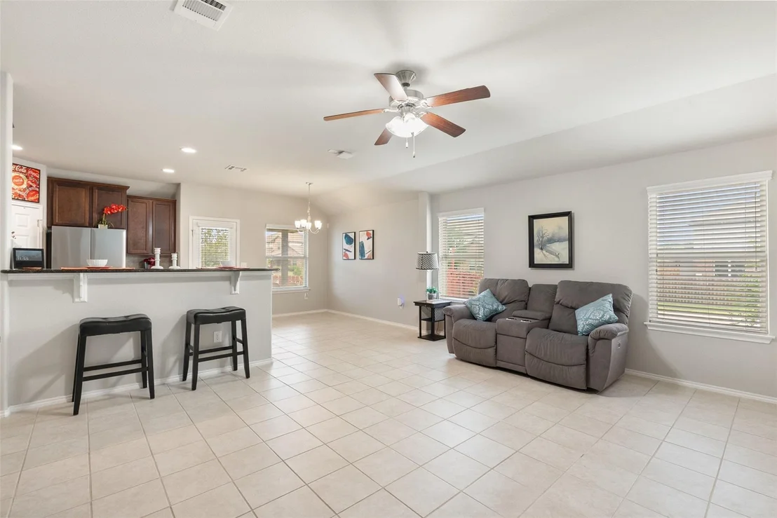 Photo of 5980 Heron DR