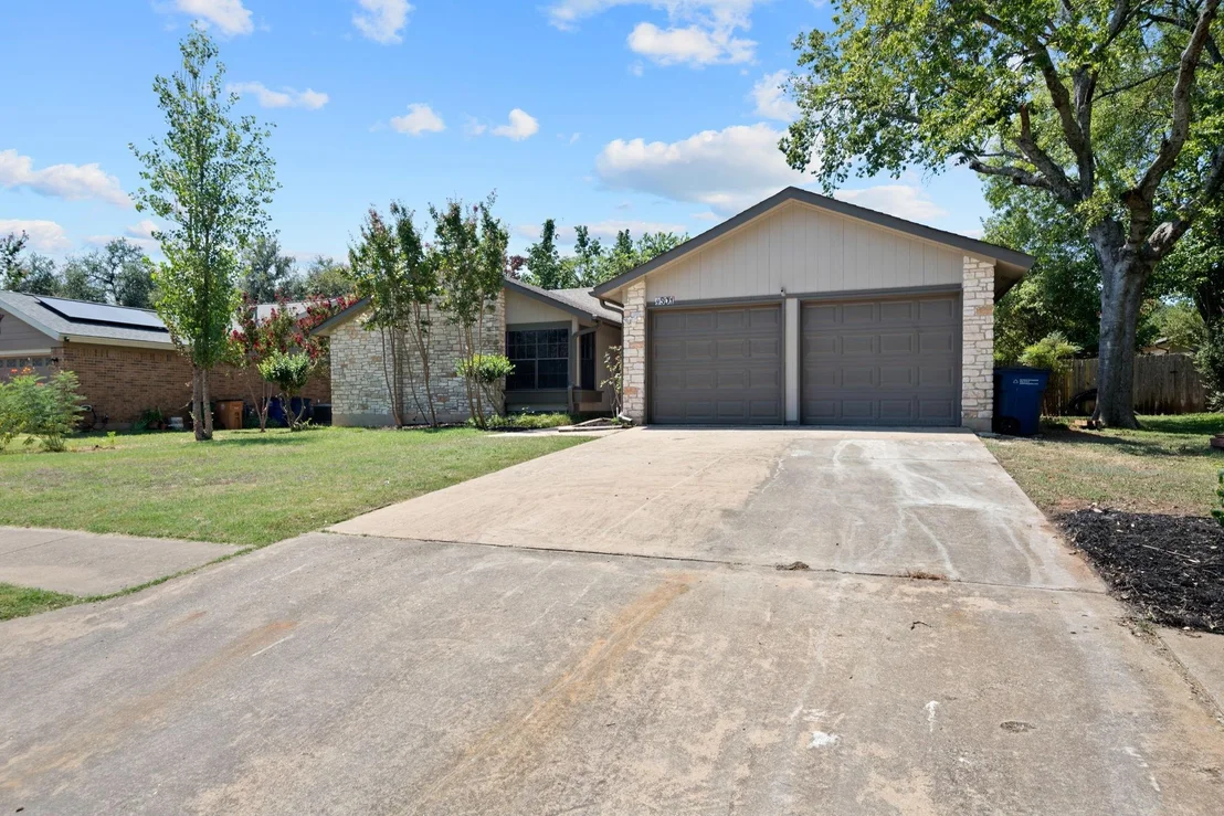 Photo of 4501 Oak Creek DR