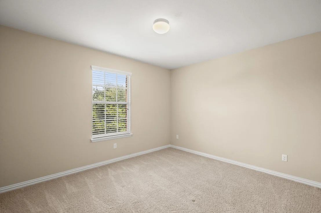 Photo of 204 Carrington DR