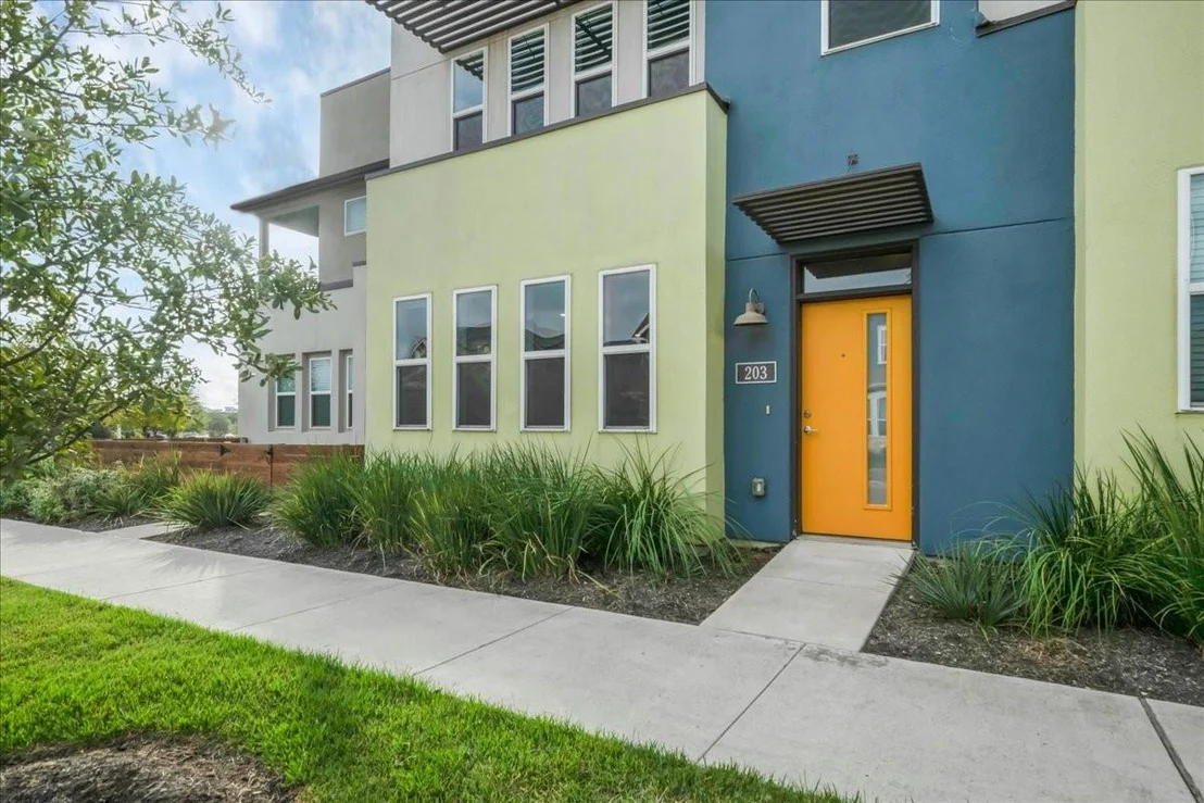 Photo of Unit 203 at 9015 Cattle Baron PATH
