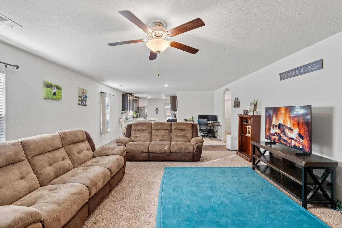 Photo of 337 Crescent Park DR
