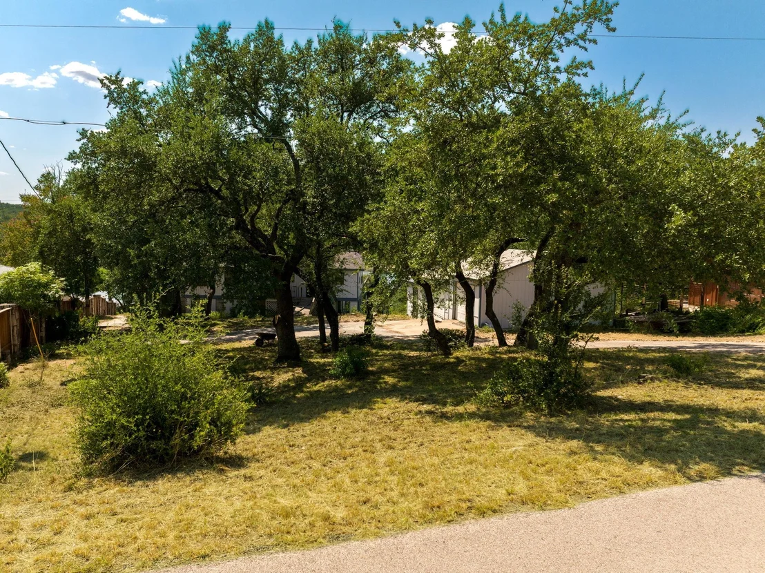 Photo of 19625 Lakehurst LOOP