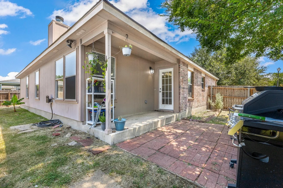 Photo of 5504 Southern Crossing DR