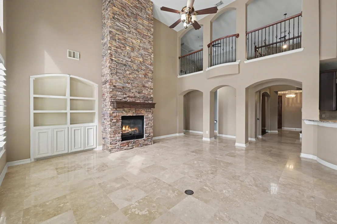 Photo of 19089 Grandview PT