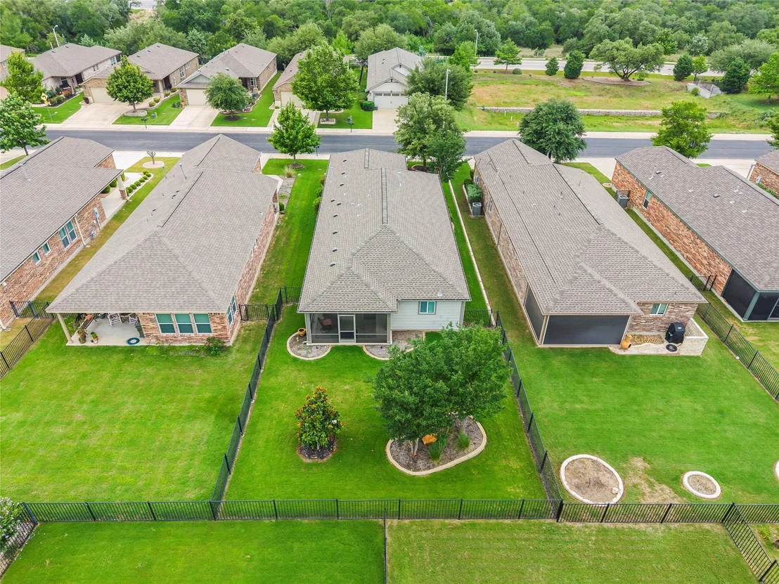 Photo of 821 Hamilton LN